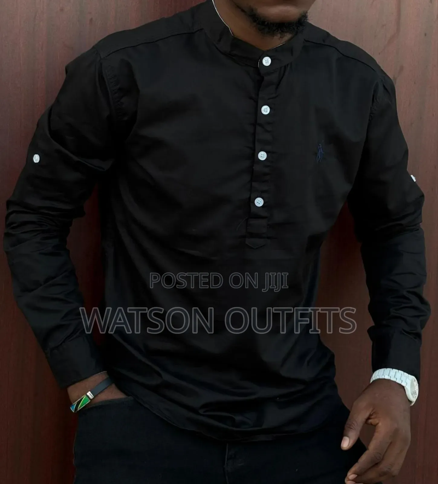 Shirts Clean in Round Collar