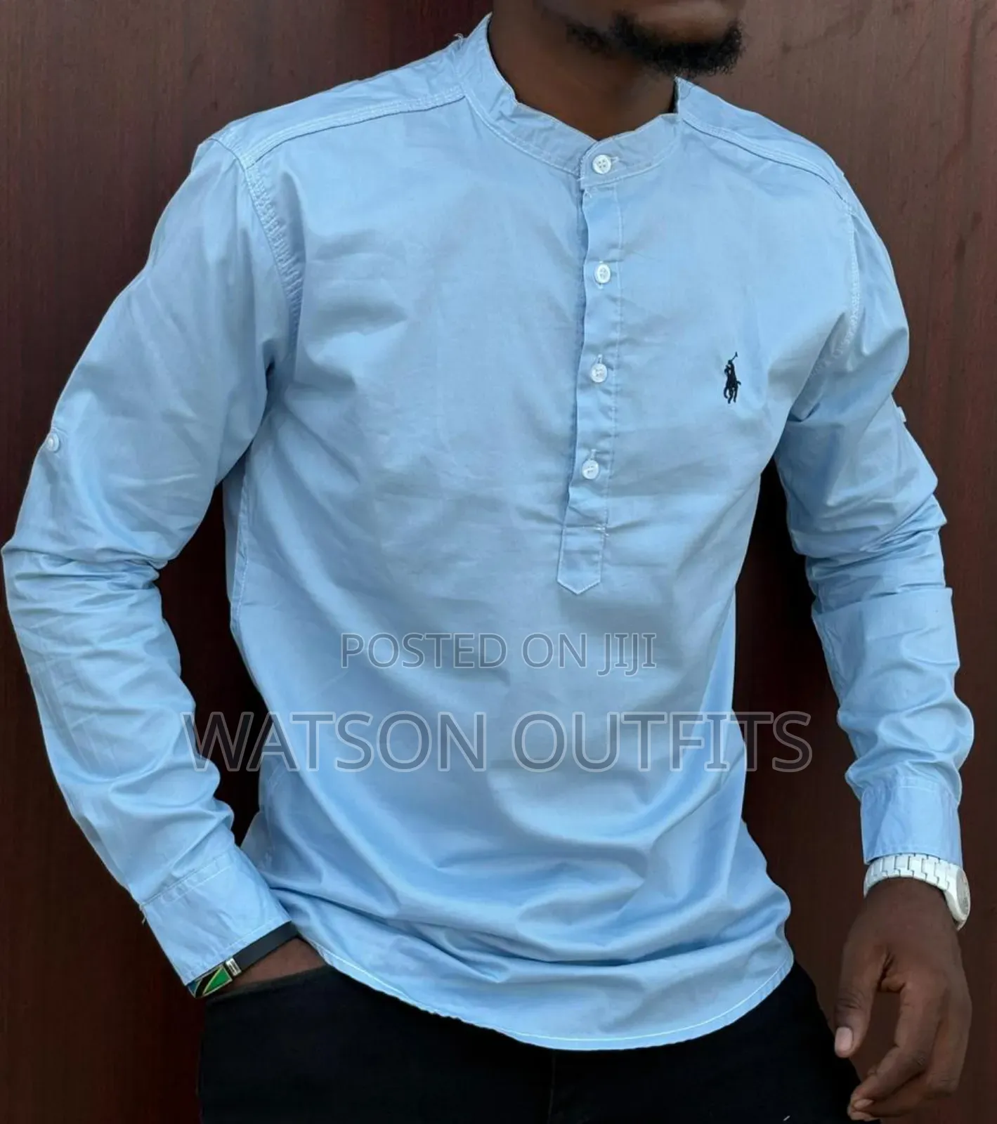 Shirts Clean in Round Collar