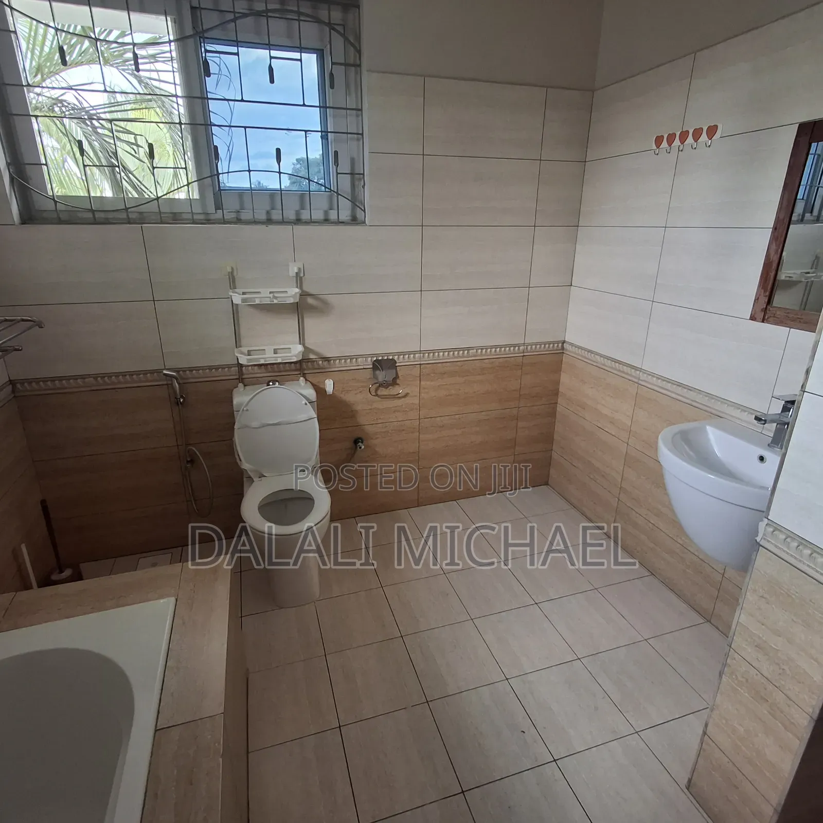 3bdrm Villa in Mbezibeach for rent