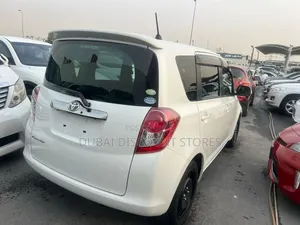 Toyota Ractis 2008 White