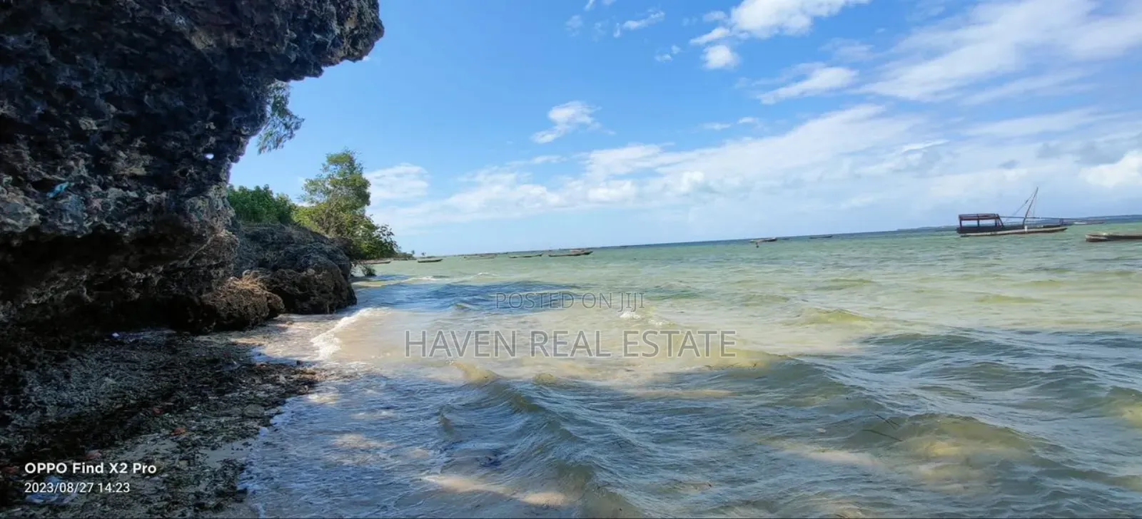 Beach Plot for Sale at Zanzibar
