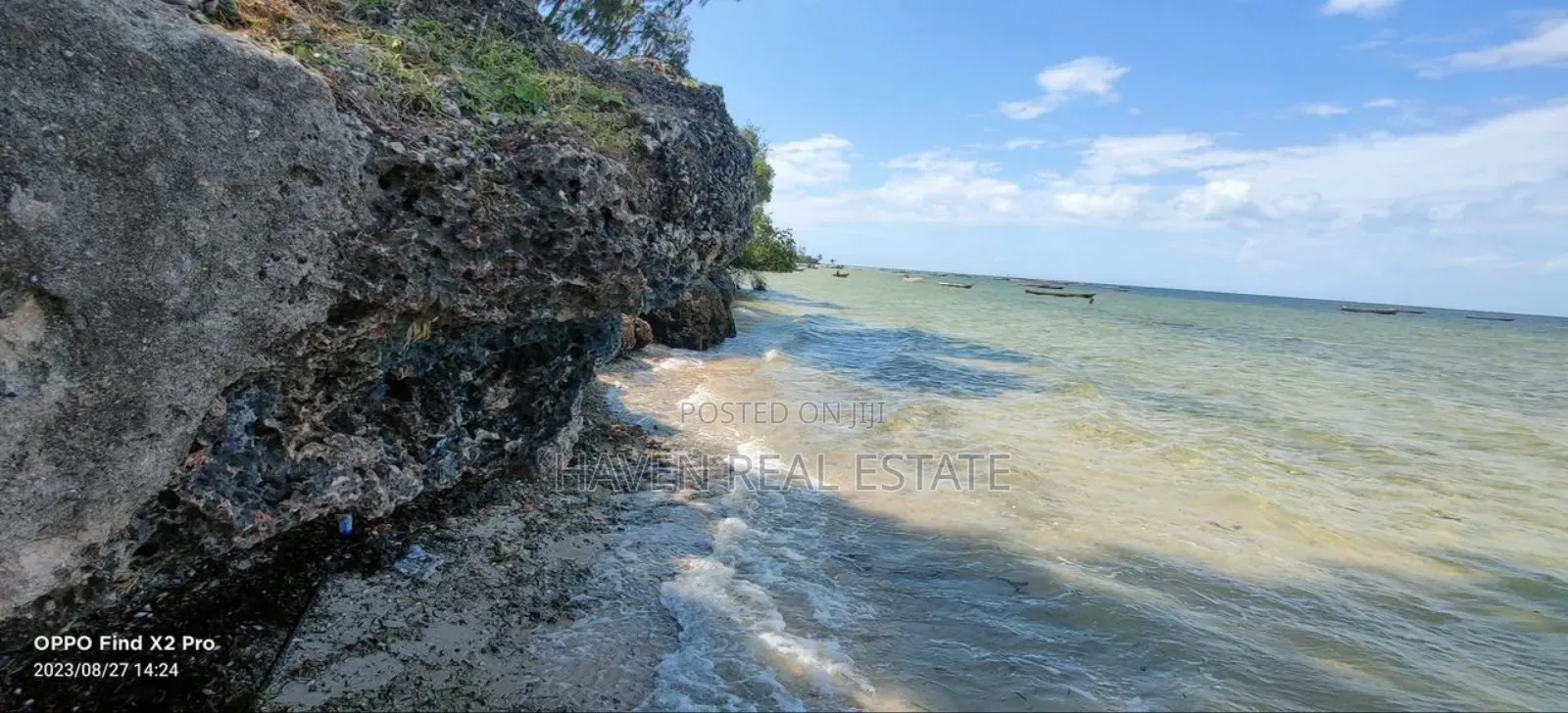 Beach Plot for Sale at Zanzibar