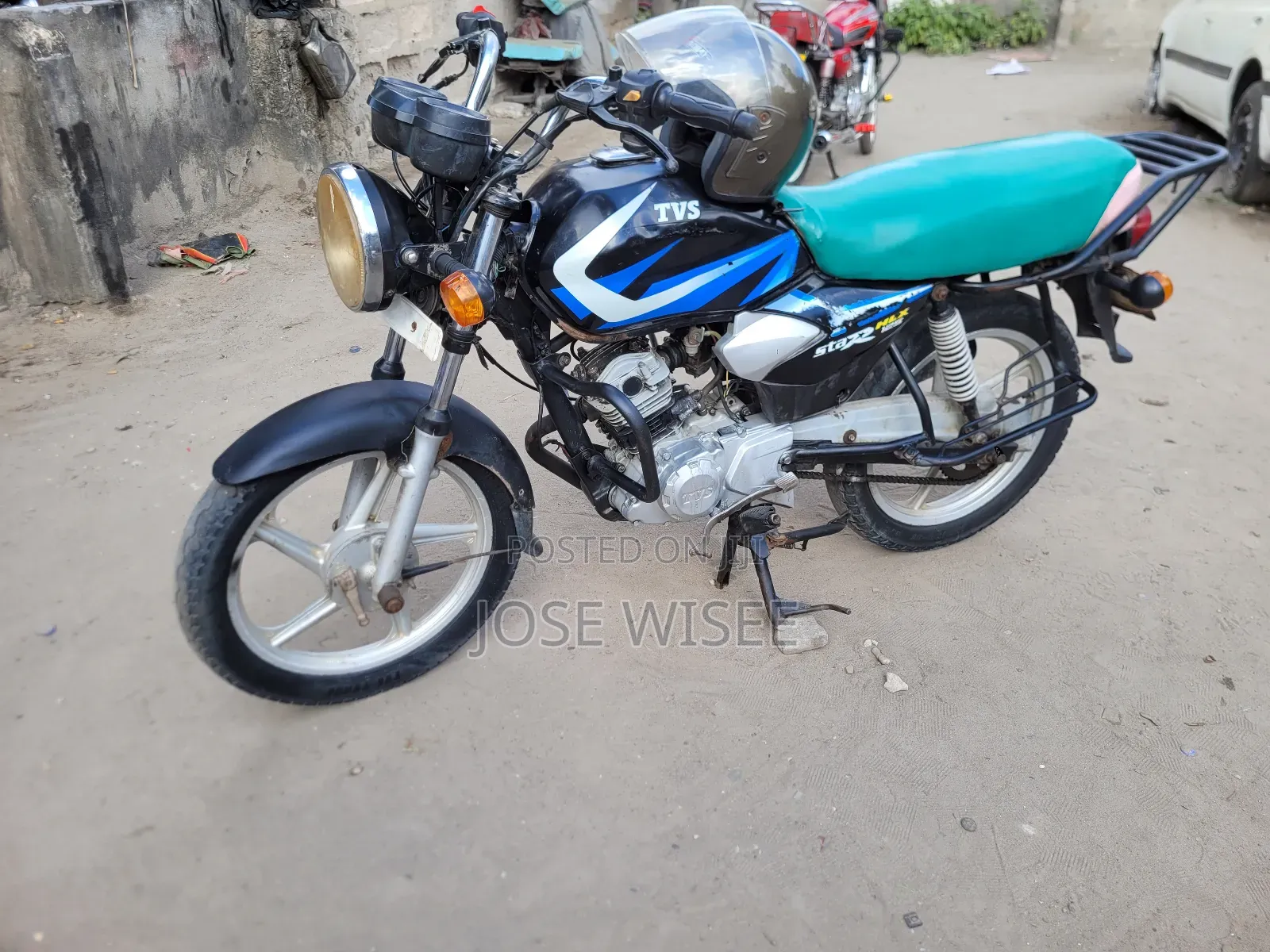 TVS HLX 125 2025 Black