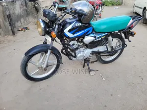 TVS HLX 125 2025 Black