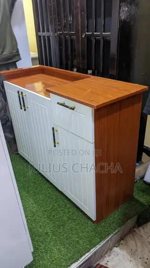 Photo - Punguzo La Bei Kitchen Cabinet Milango Mitatu Mpya Ya Kisasa