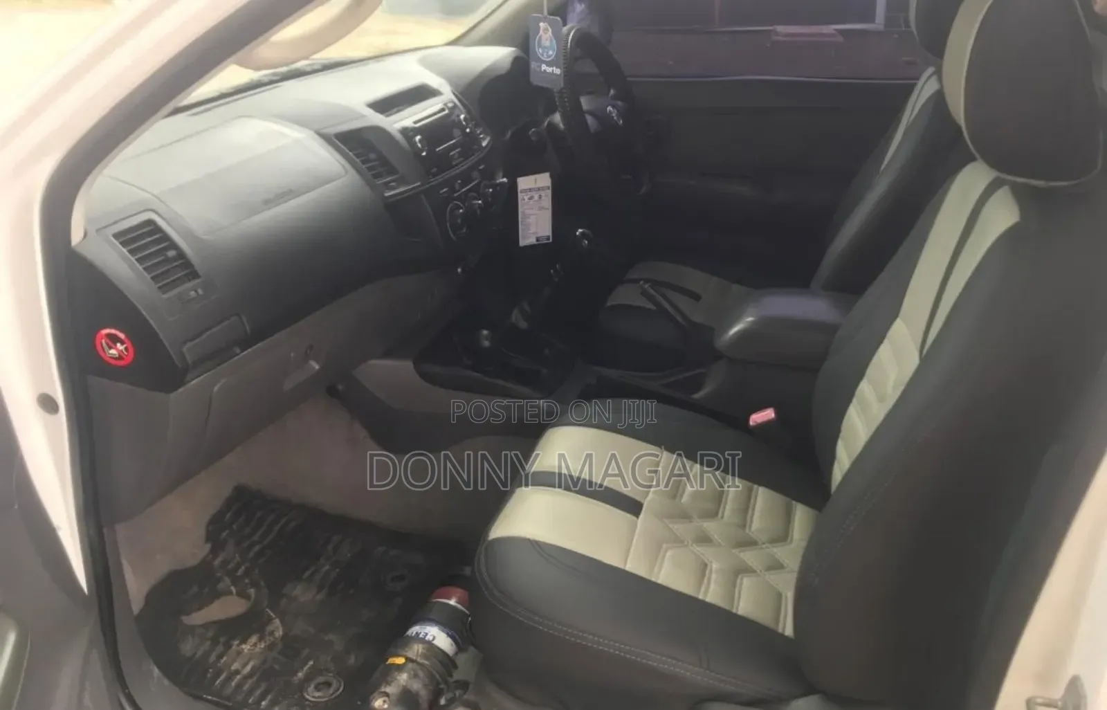 Toyota Hilux 2014 White