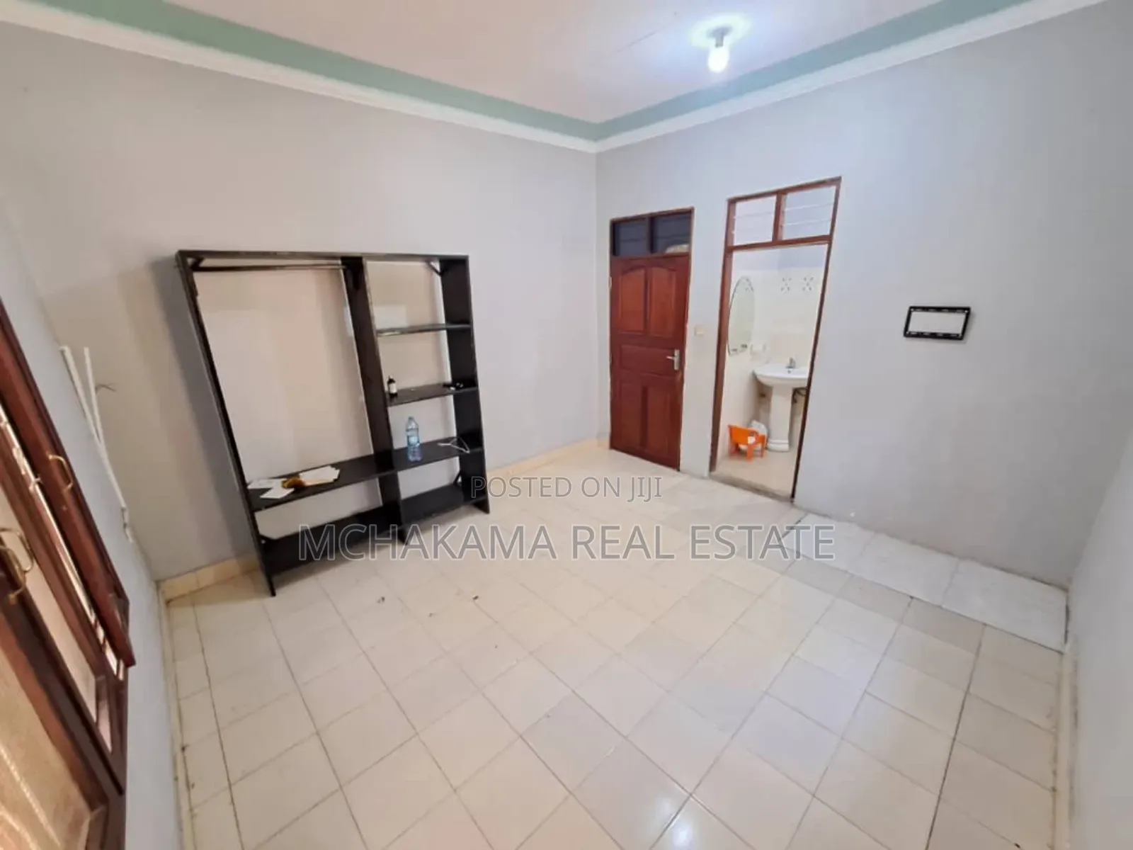 4bdrm Block of Flats in Yusuph Mchakama, Mbezi Beach for sale