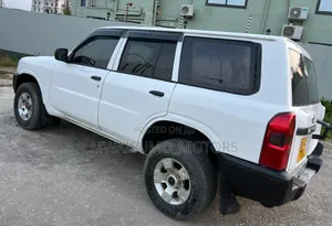 Nissan Patrol 2007 White