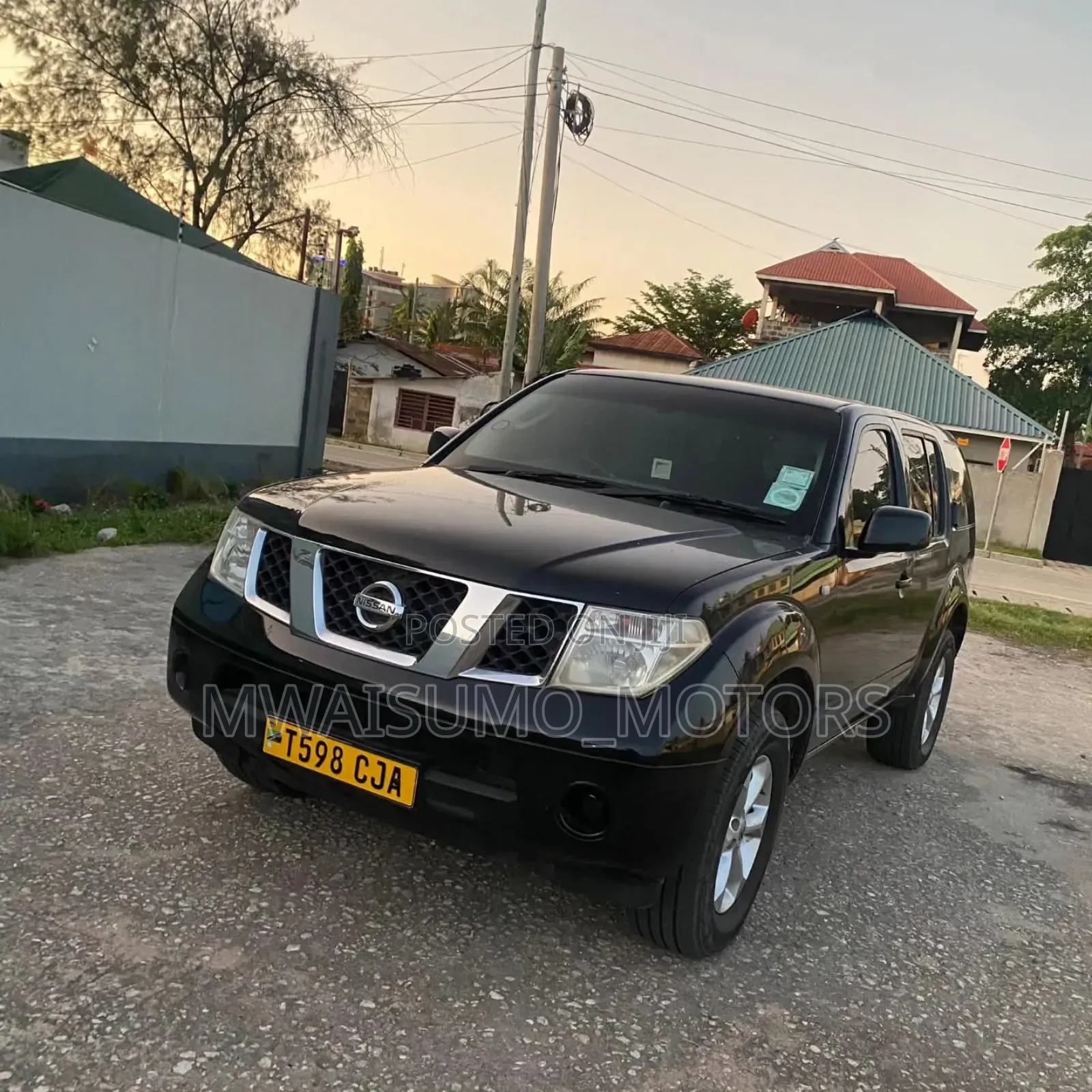 Nissan Pathfinder 2007 Black