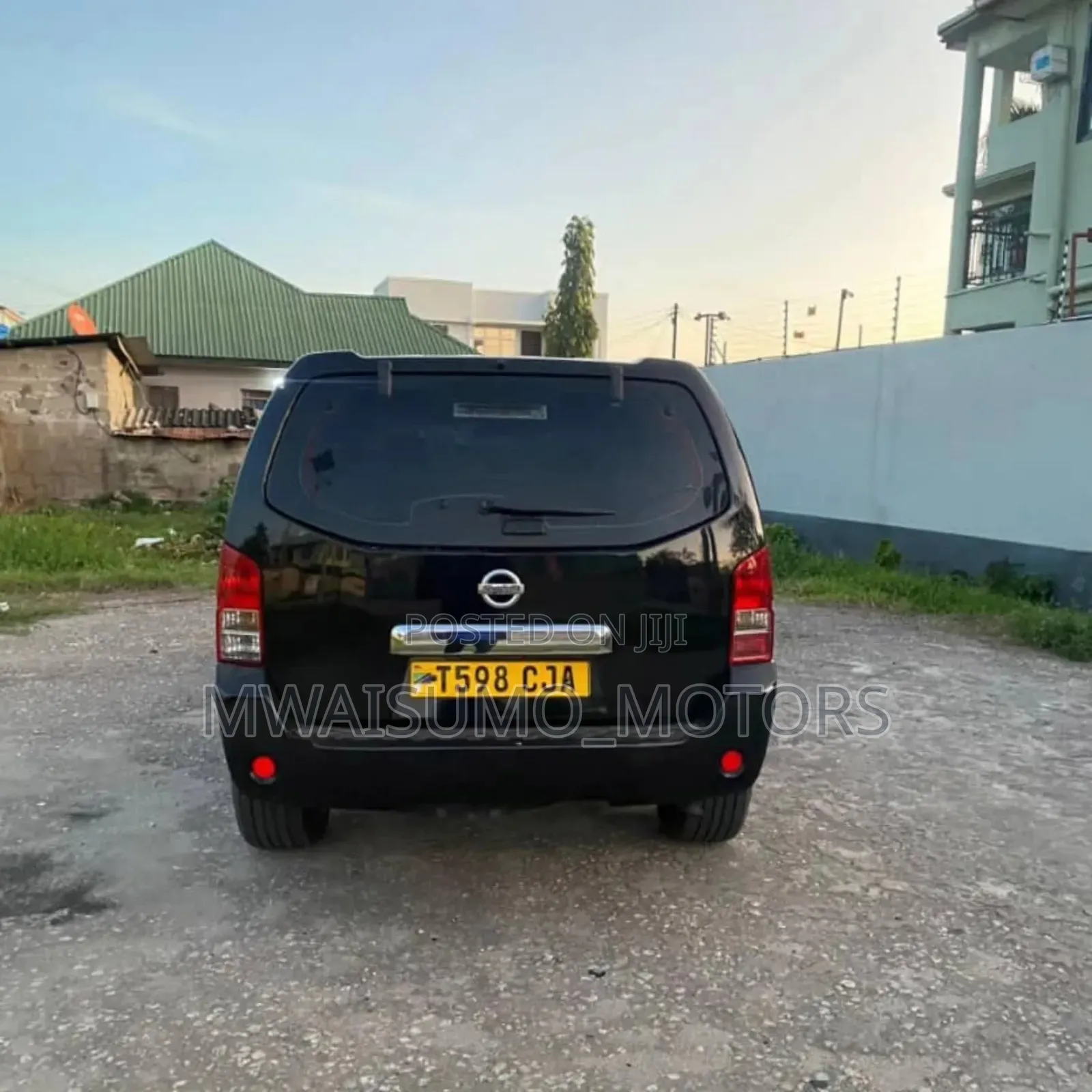 Nissan Pathfinder 2007 Black