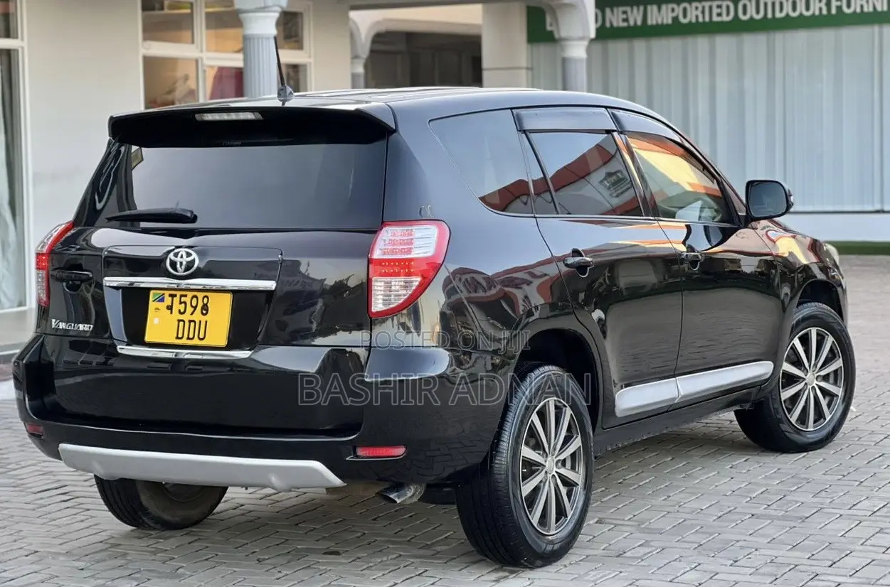 Toyota Vanguard 2008 Black