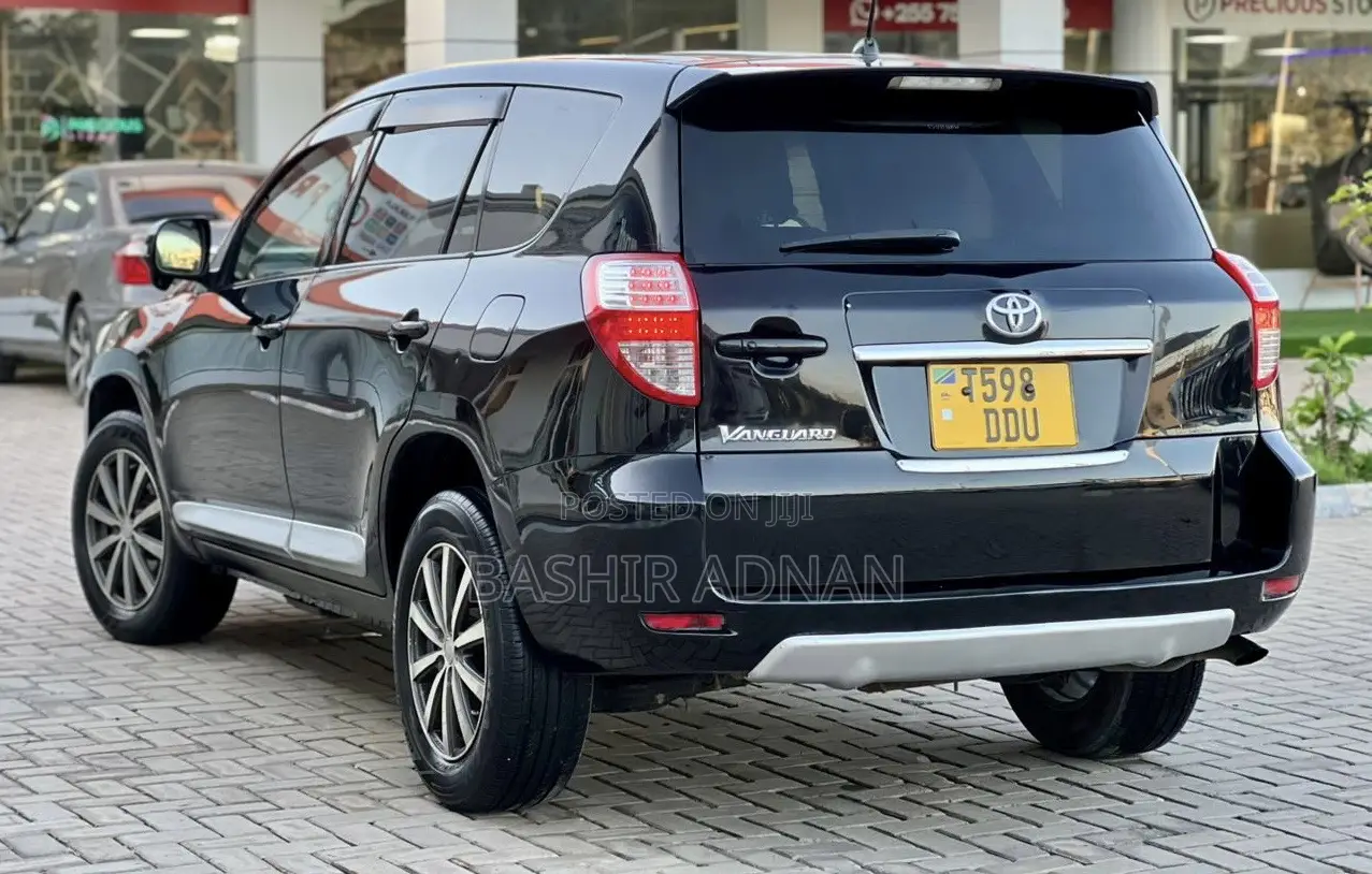 Toyota Vanguard 2008 Black