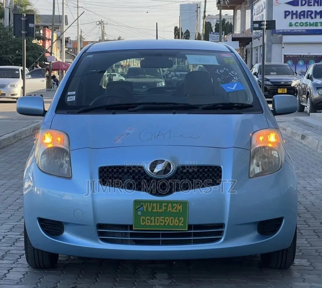 Toyota Vitz 2007 Blue