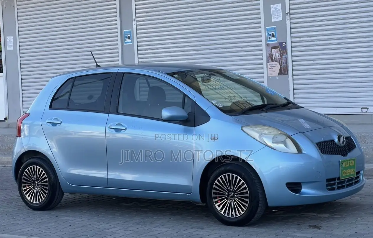 Toyota Vitz 2007 Blue