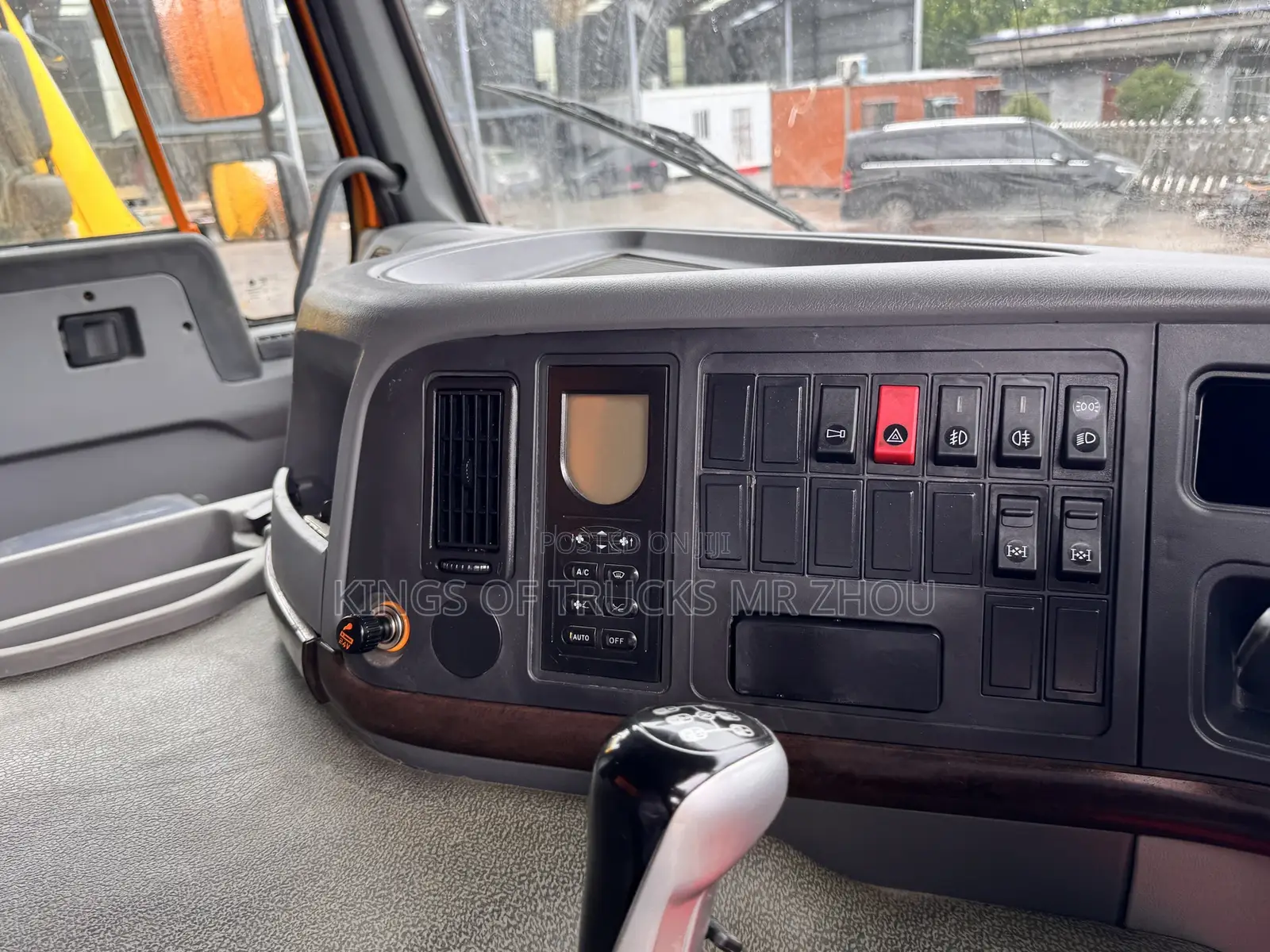 Ready to Order Howo 6x4 Dump Truck 375 Hp
