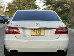 Mercedes-Benz E200 2012 White