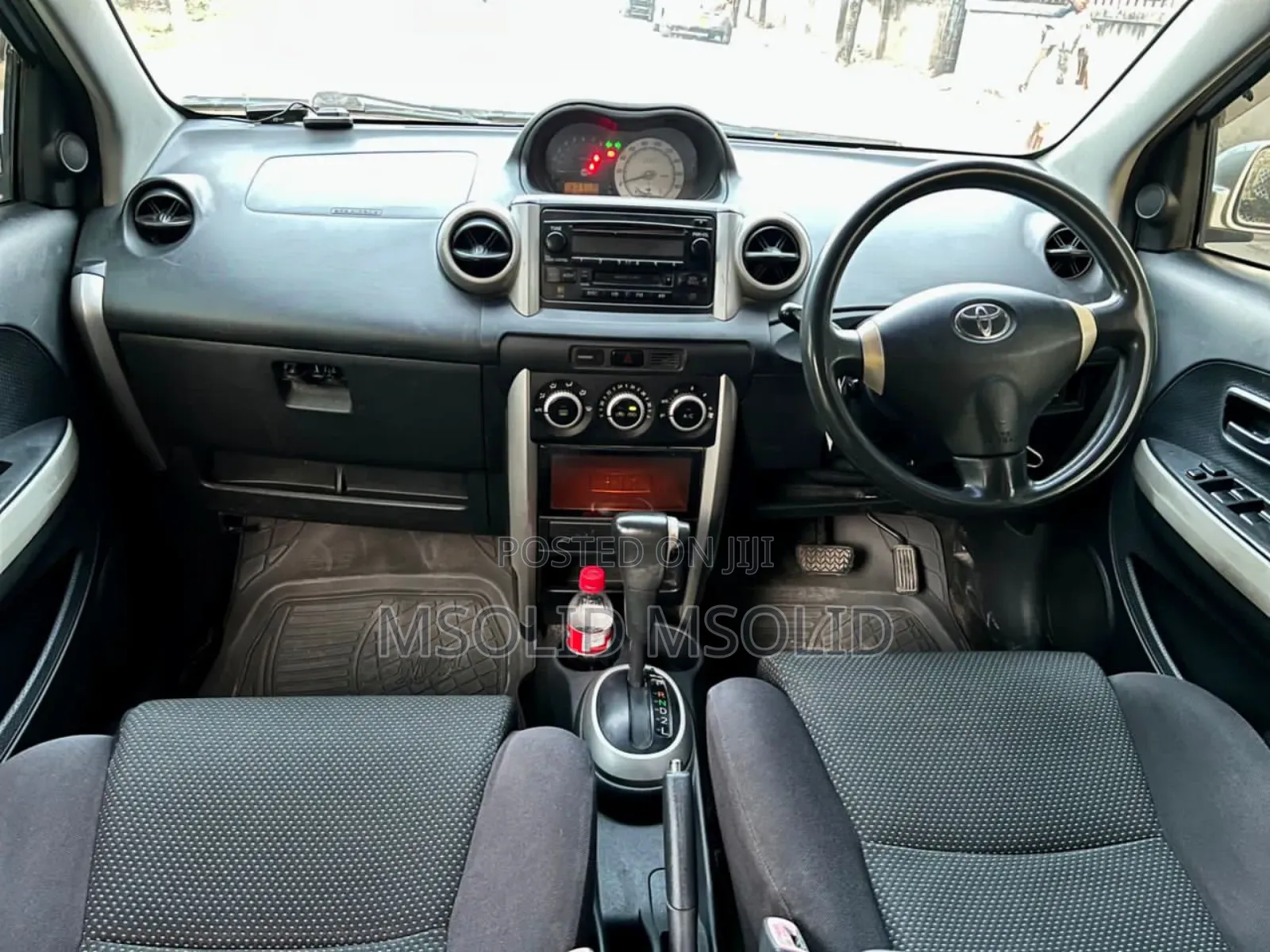 Toyota IST 2004 Silver