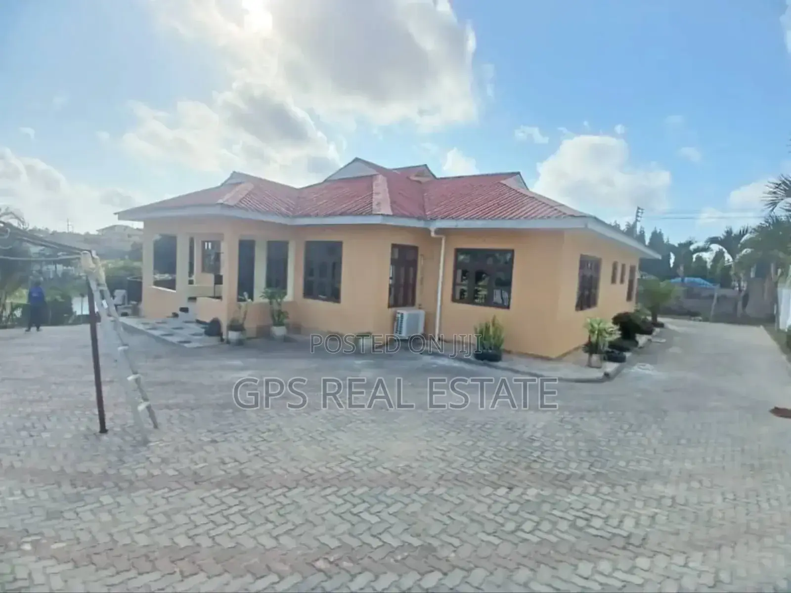 4bdrm House in Kimara Suka, Kinondoni for sale
