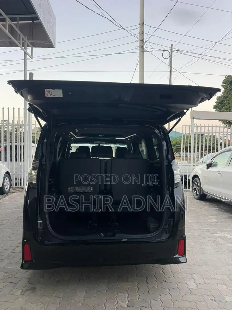 Toyota Vellfire 2016 Black