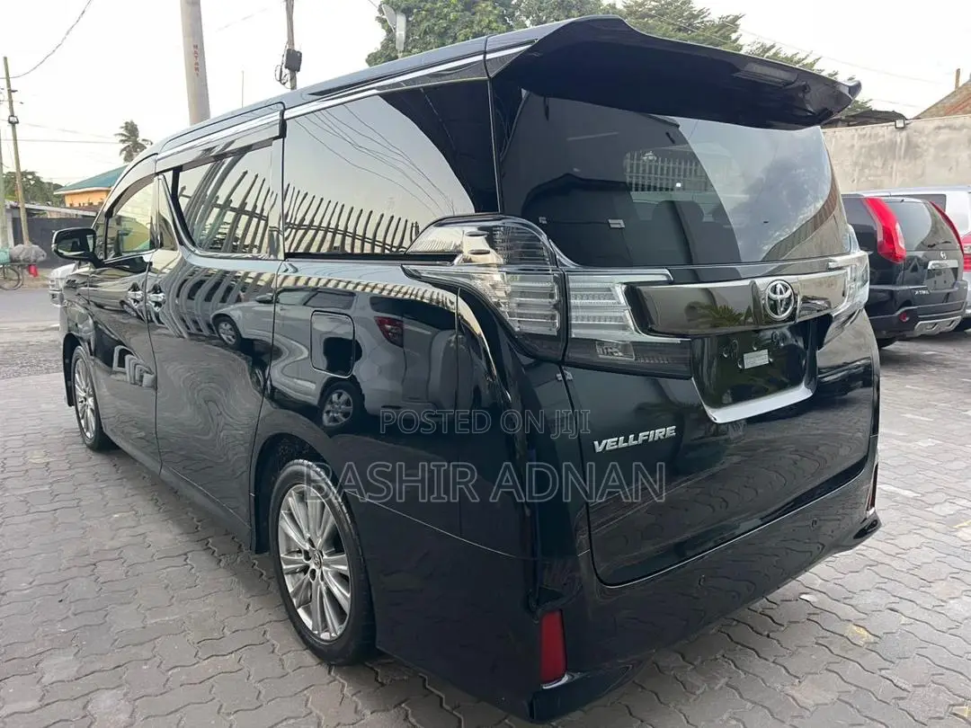 Toyota Vellfire 2016 Black