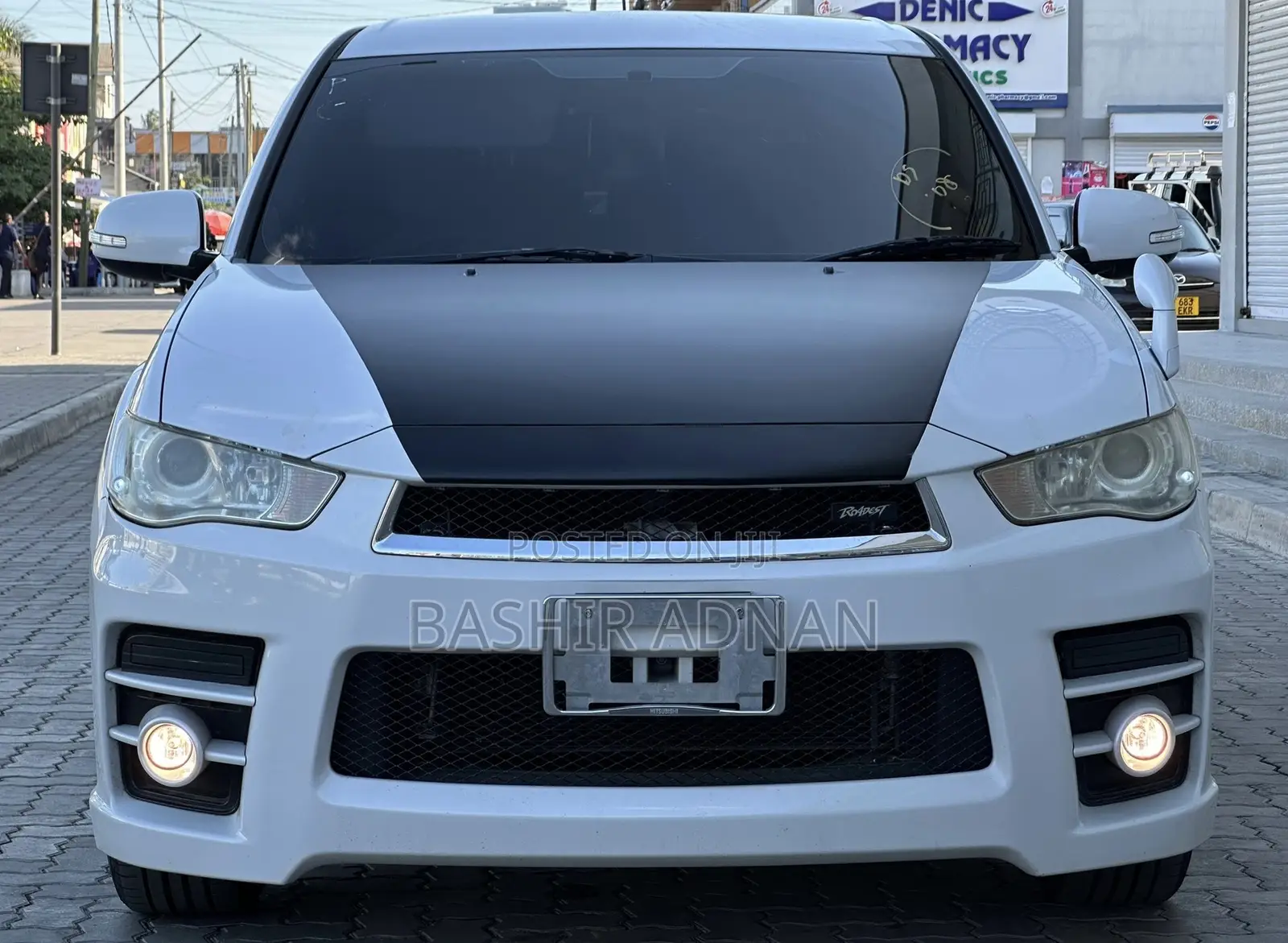 Mitsubishi Outlander 2010 White