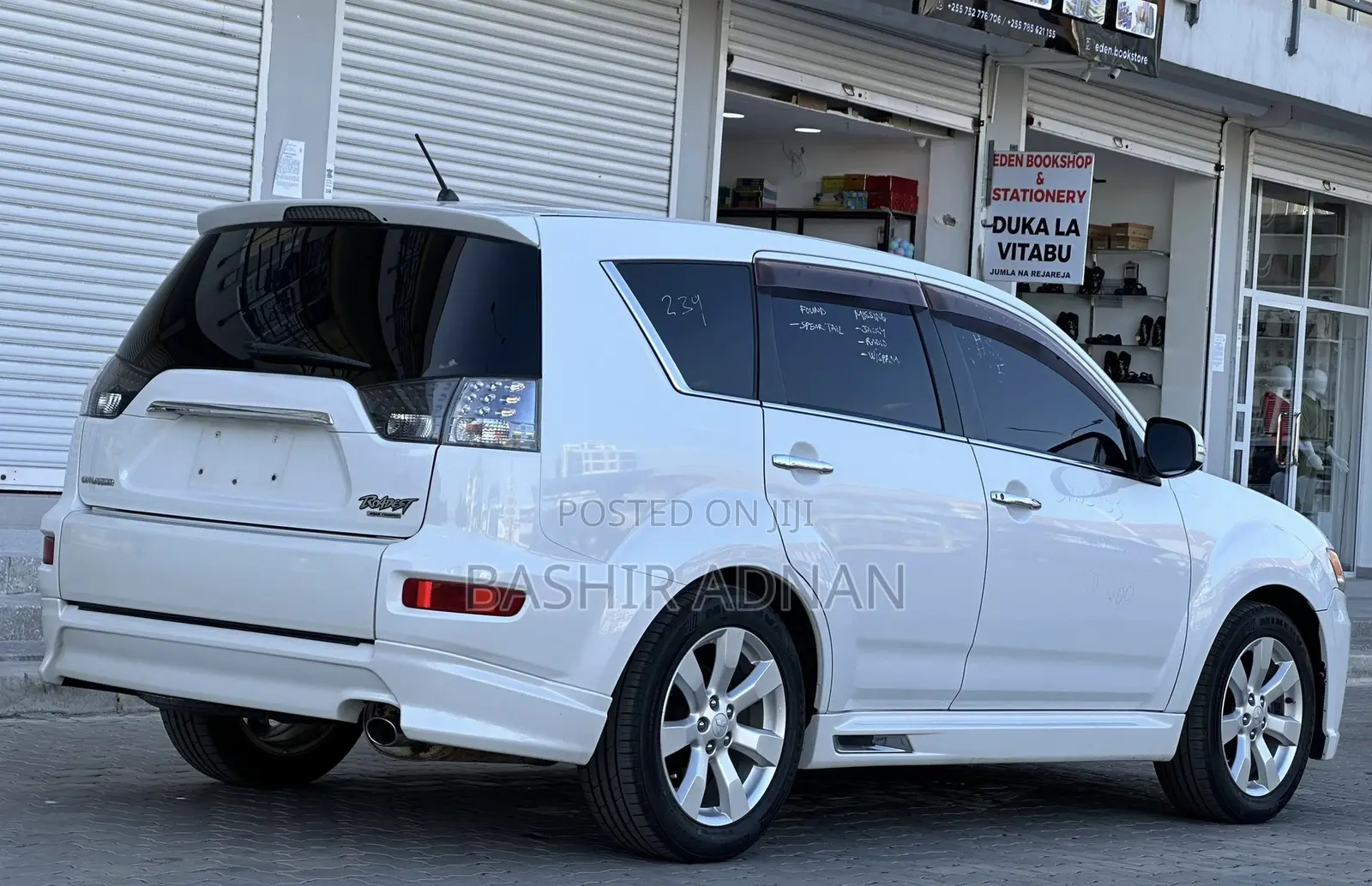 Mitsubishi Outlander 2010 White