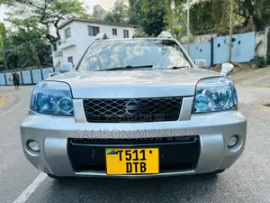 Photo - Nissan X-Trail 2006 Silver