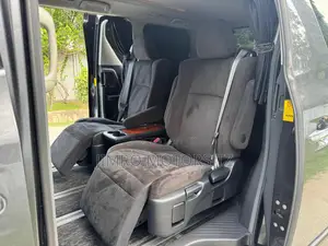 Toyota Vellfire 2009 Gray