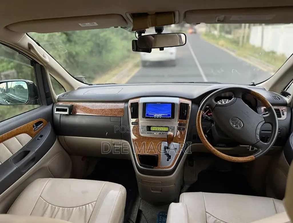 Toyota Alphard 2.4 Petrol AWD 2006 Black