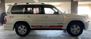 Toyota Land Cruiser 2001 White