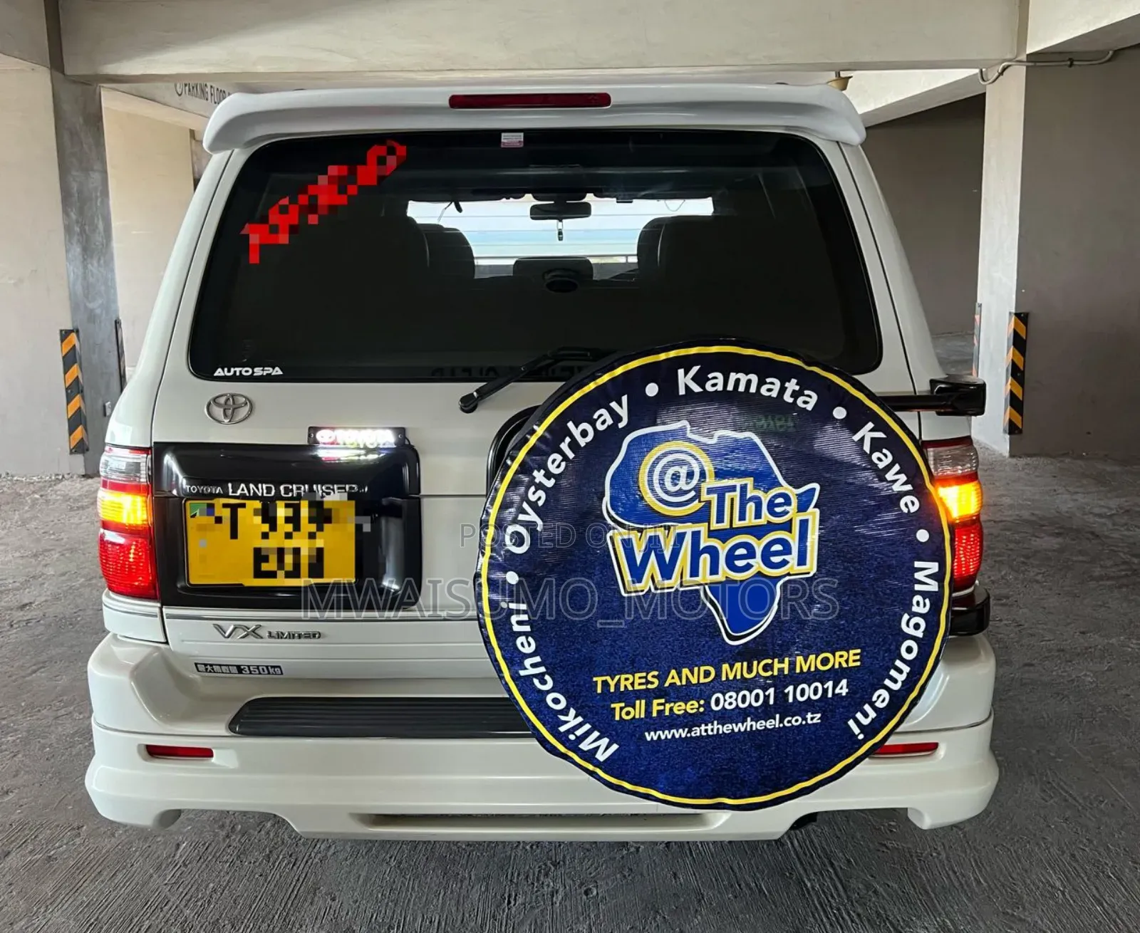 Toyota Land Cruiser 2001 White