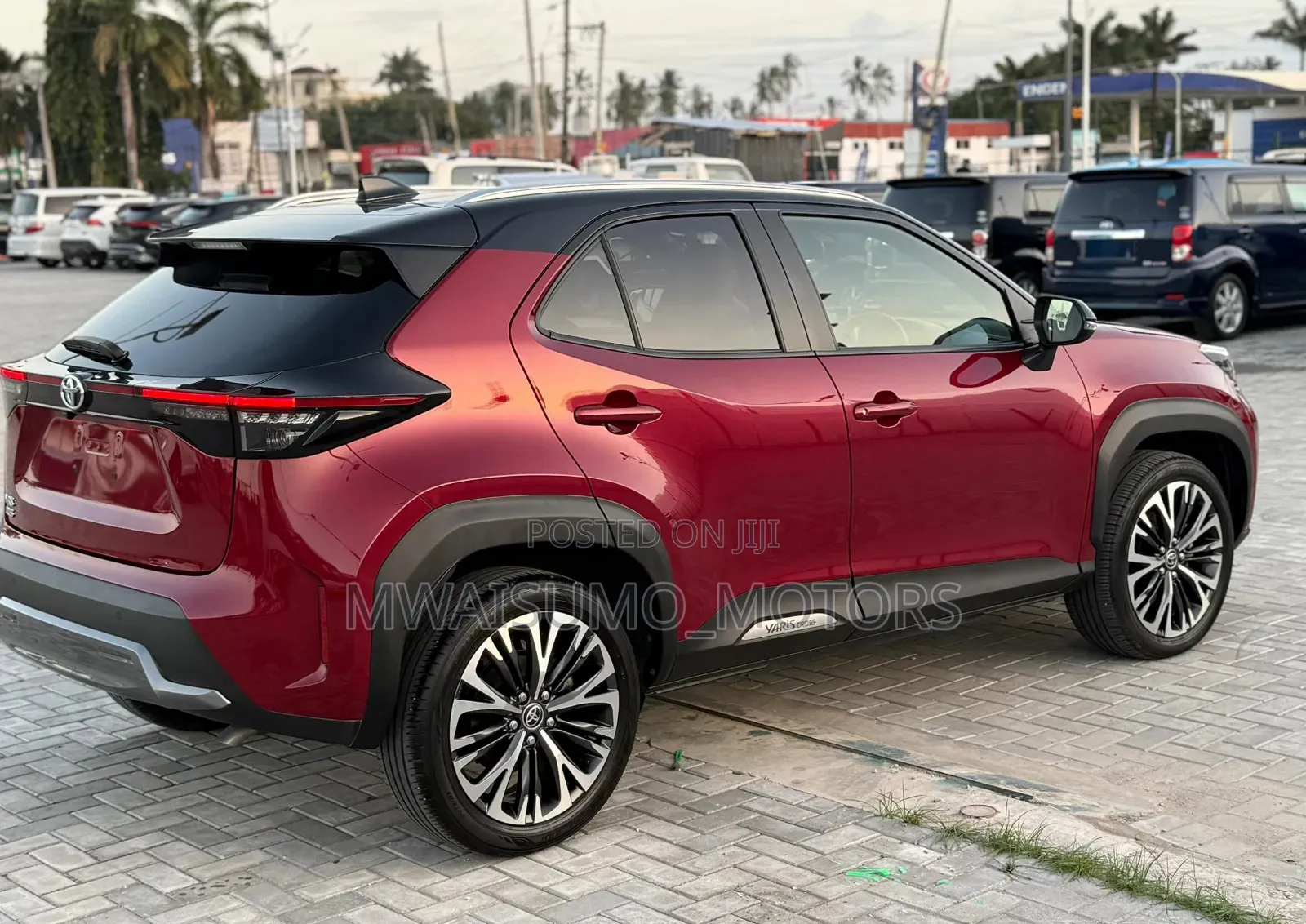 Toyota Yaris Cross 2024 Burgundy