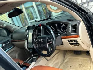 Toyota Land Cruiser 2015 Black
