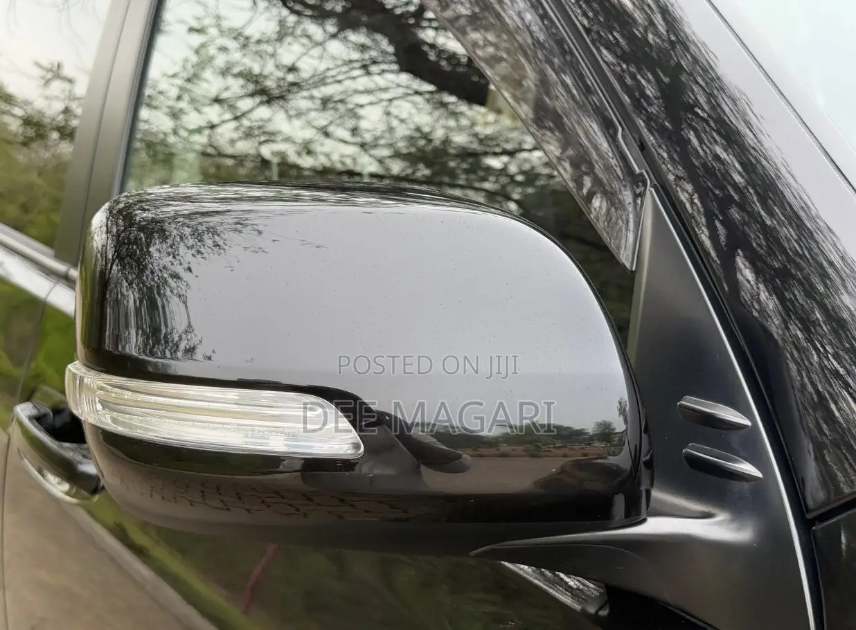 Toyota Land Cruiser Prado 2.7 2021 Black