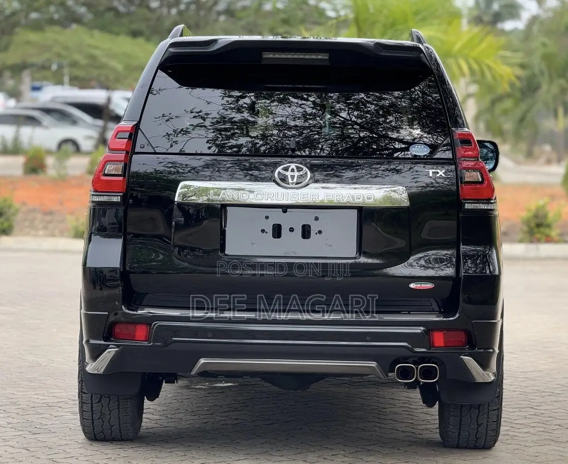 Toyota Land Cruiser Prado 2.7 2021 Black