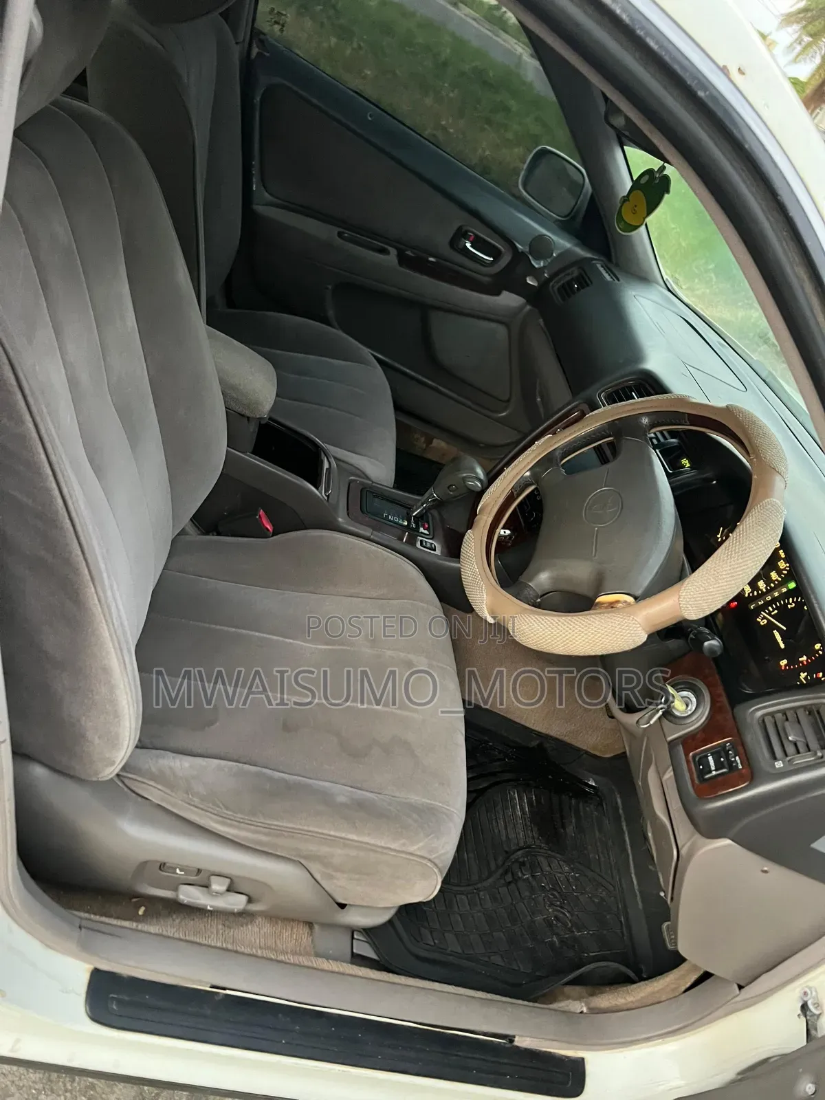 Toyota Mark II 1998 White