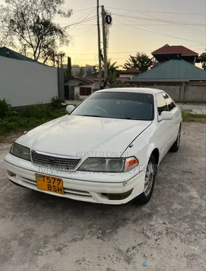 Toyota Mark II 1998 White