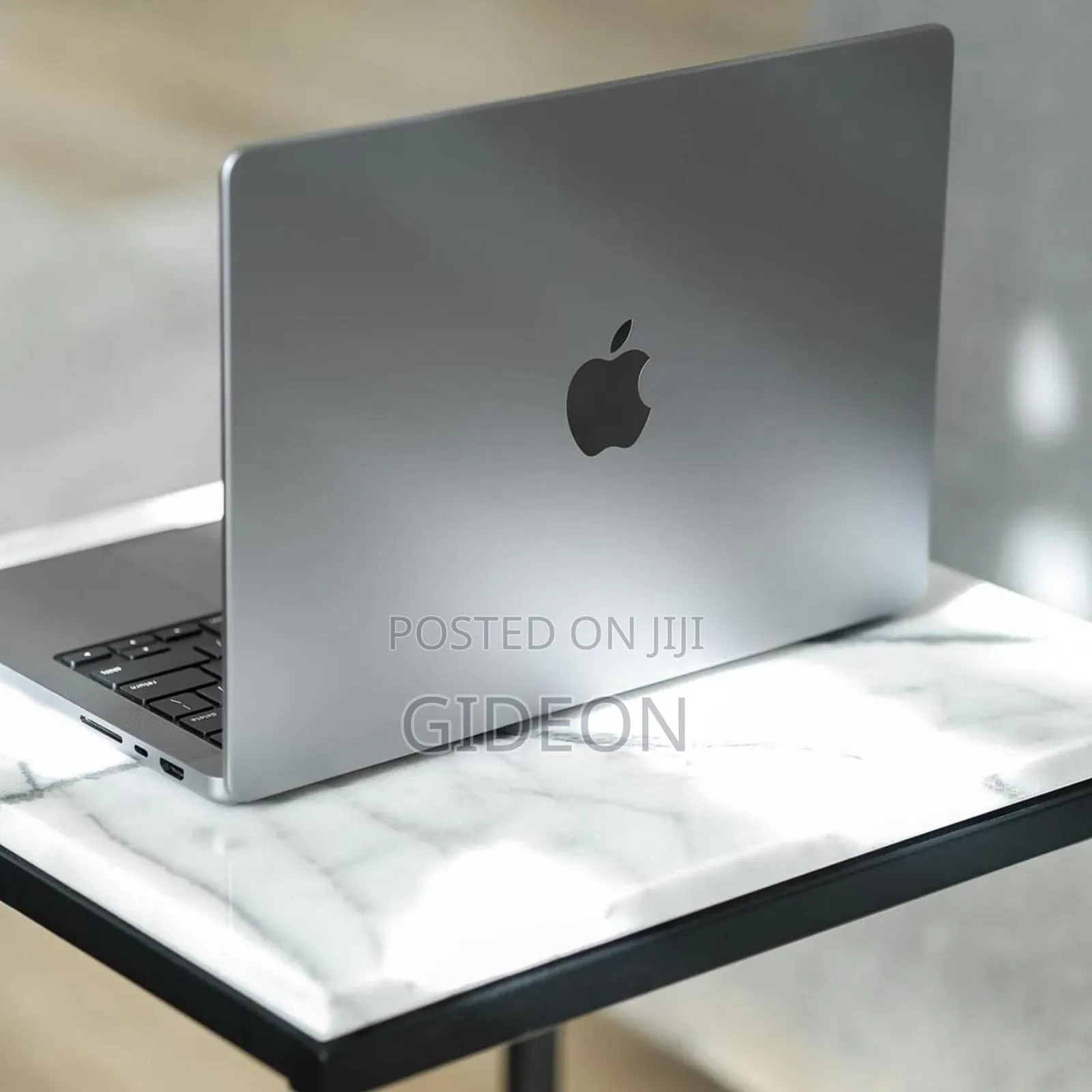 Laptop Apple MacBook Pro 2021 M1 16GB Apple M1 Pro SSD 512GB