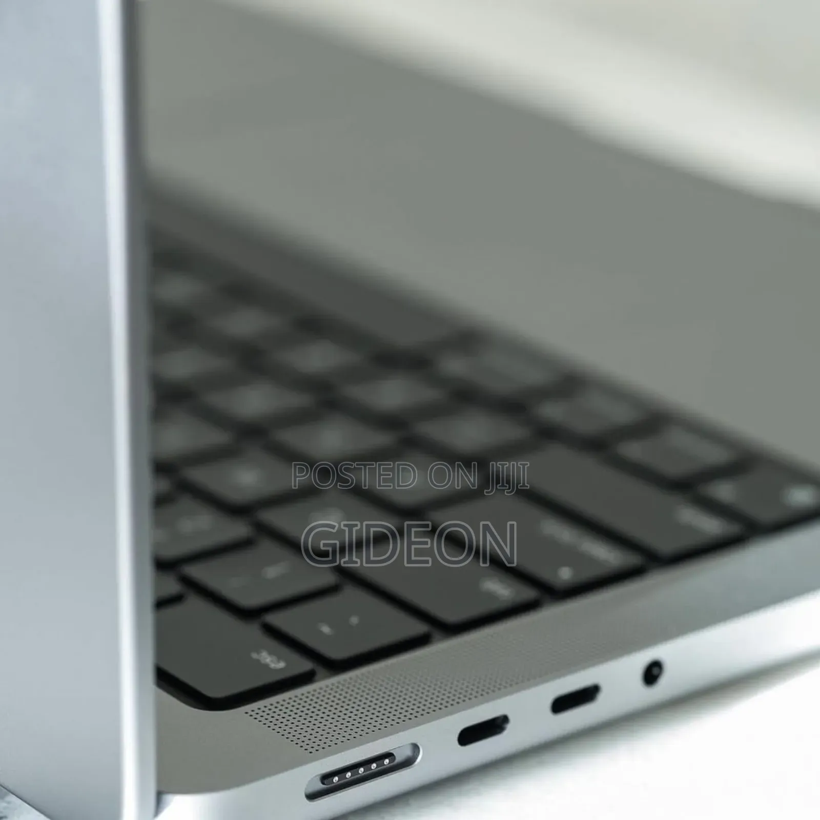 Laptop Apple MacBook Pro 2021 M1 16GB Apple M1 Pro SSD 512GB