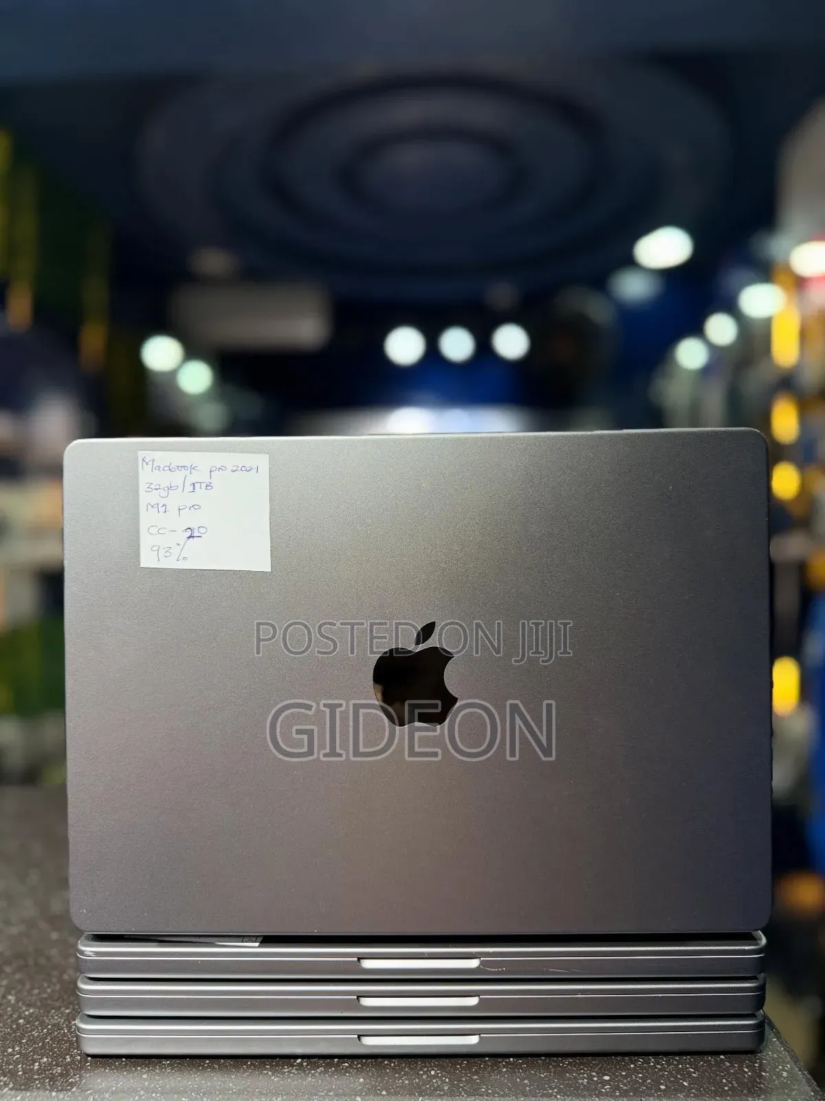 Laptop Apple MacBook Pro 2021 M1 16GB Apple M1 Pro SSD 1T
