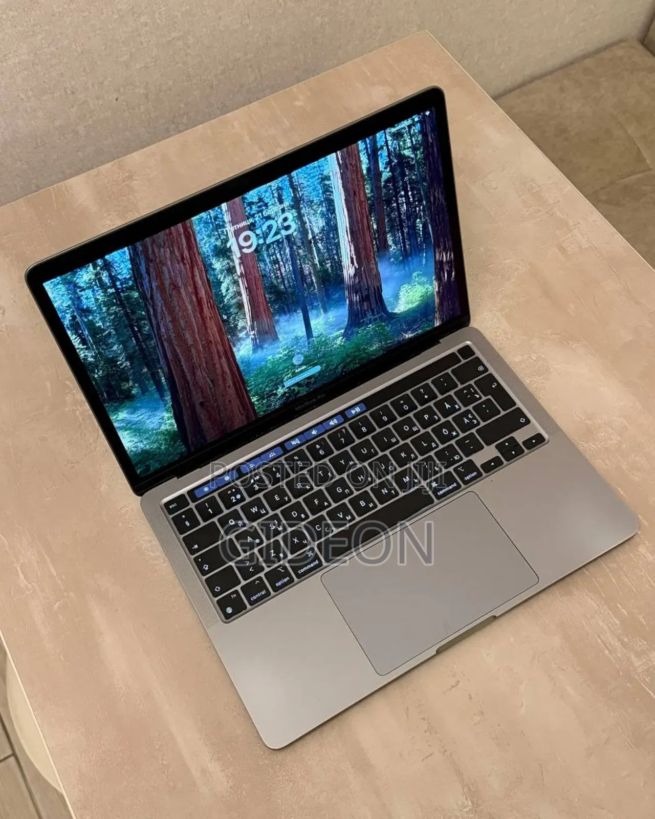 Laptop Apple MacBook Pro 2020 8GB Intel Core I7 SSD 512GB