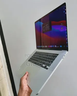 Laptop Apple MacBook Pro 2019 32GB Intel Core I9 SSD 1T