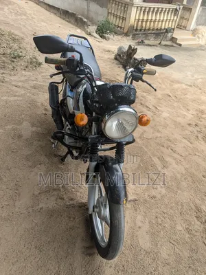 TVS HLX 125 2024 Black