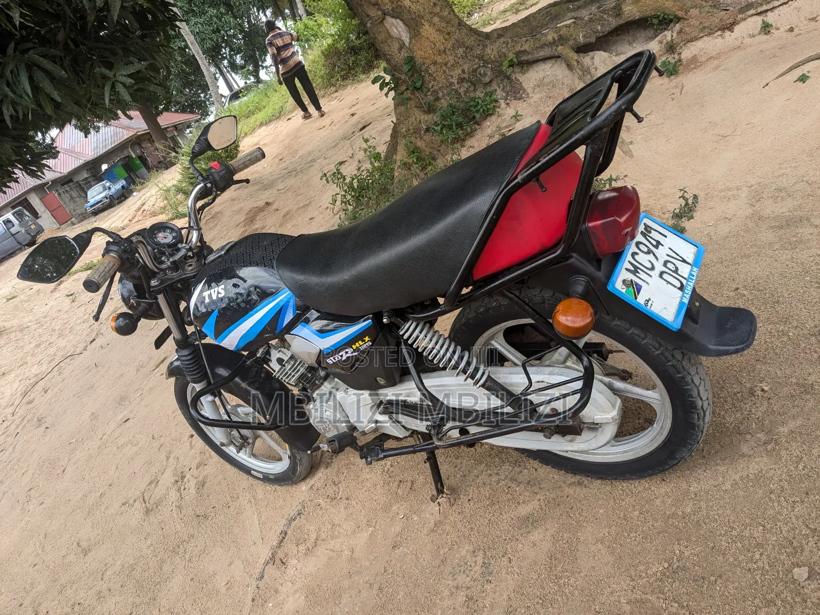 TVS HLX 125 2024 Black