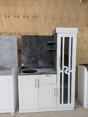 Kitchen Cabinets Ya Mtungi Wa Ges Na Kabati Mlango 