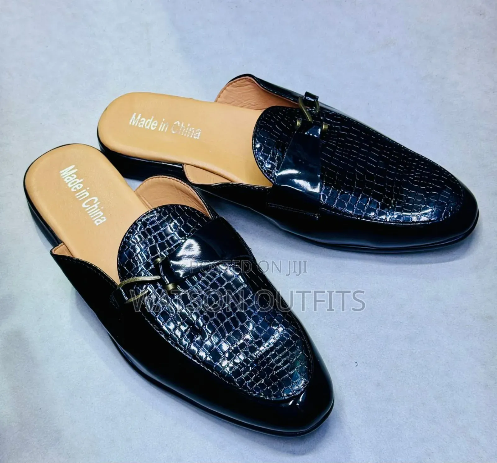 Mules Shoes New Original in Different Sizes