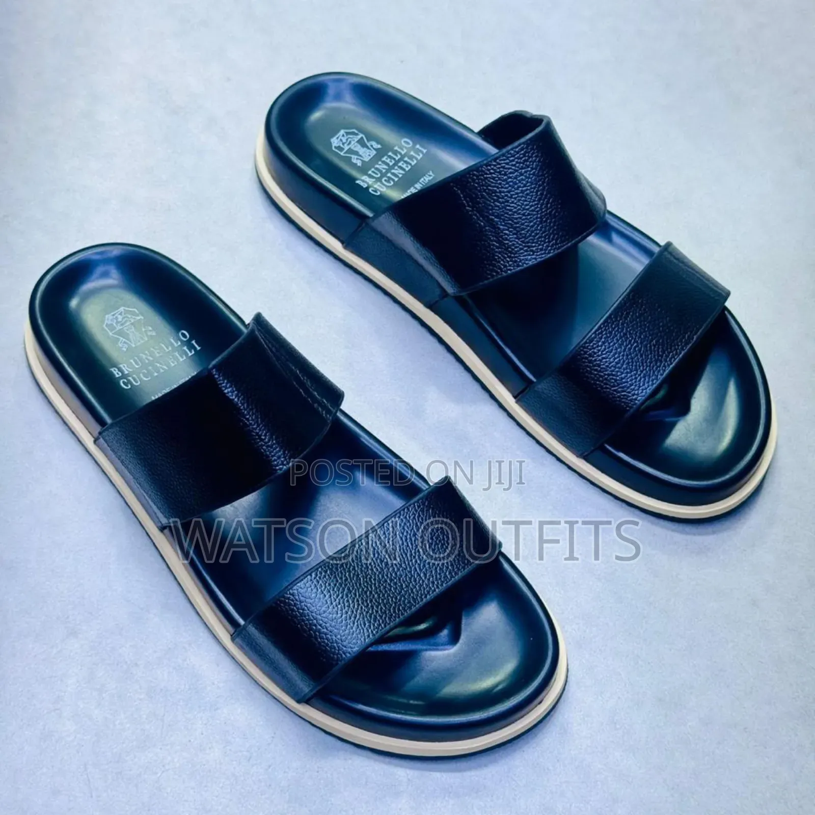 Sandals Official in Brunello Louis Vuitton and Others