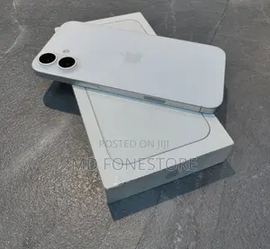 New Apple iPhone 16 256 GB White
