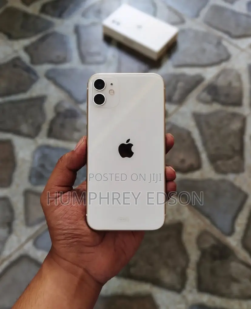 Apple iPhone 11 64 GB White