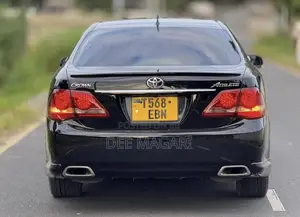 Toyota Crown 2009 Black